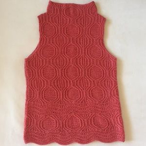 TSE Cashmere Cable-Knit Sleeveless Sweater